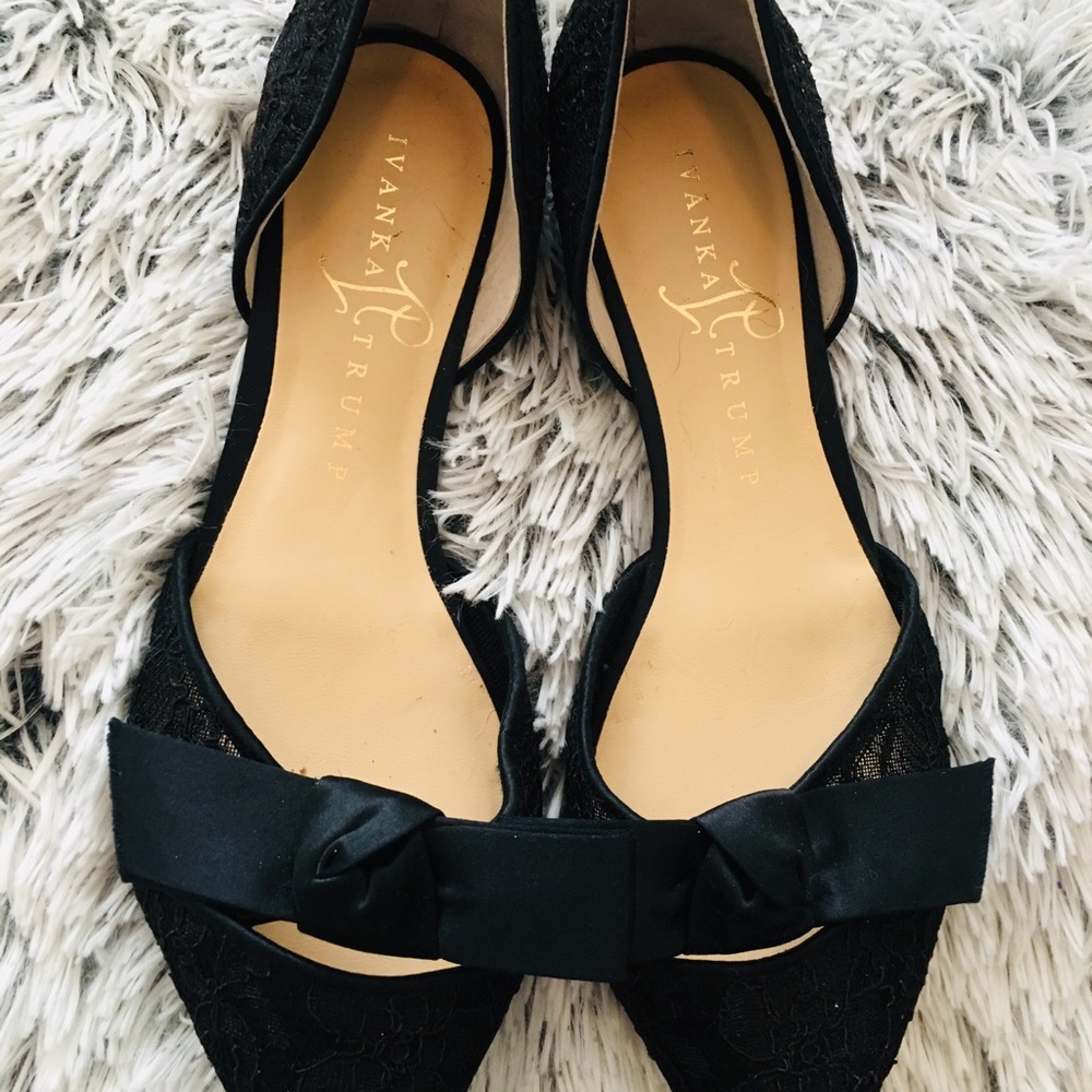 Cute Loire d Orsay Black flats with Bow